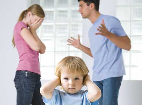 Для мальчиков особенно опасна изоляция отцов от воспитания