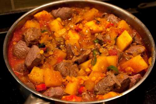 ЖАРКОЕ ИЗ БАРАНИНЫ С КАРТОШКОЙ В КАЗАНЕ вкусная и сытная домашняя еда