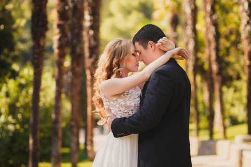 Свадебные наряды для невесты и жениха еще одна серьезная статья расходов на свадьбе